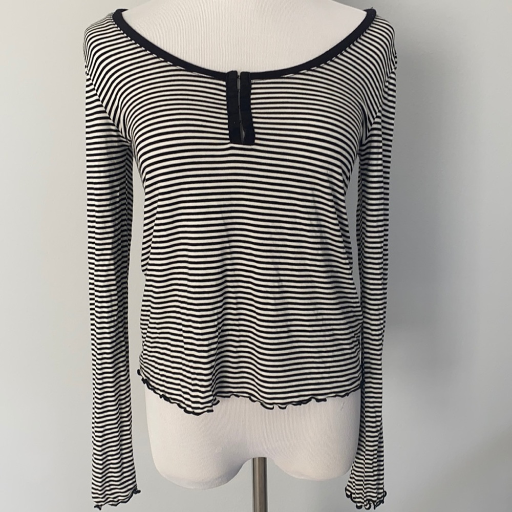 SO B&W Striped Top